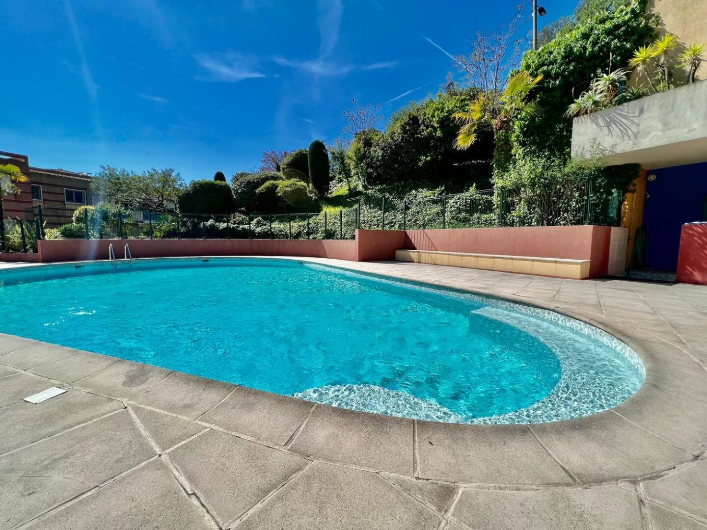Quiet Studio Swimming Pool Roquebrune Экстерьер фото